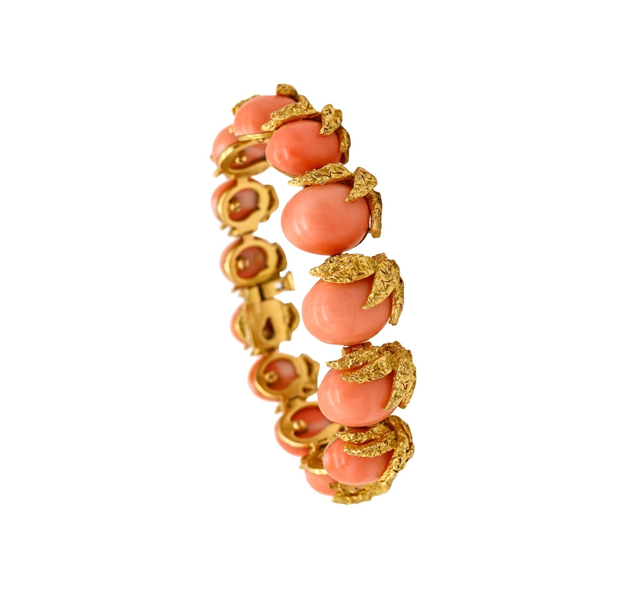 FRED OF PARIS 18K TEXTURED GOLD AND CORAL FLEXIBLE LINK BRACELET, CIRCA 1970