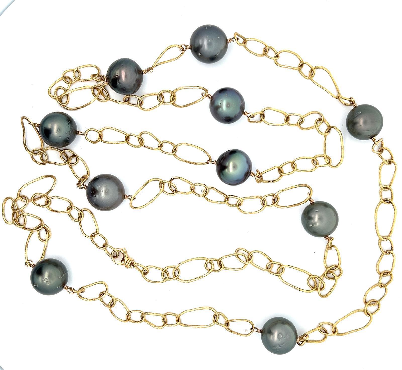 BUCCELLATI 18K GOLD AND TAHITIAN 13 - 13.5MM BLACK PEARL NECKLACE