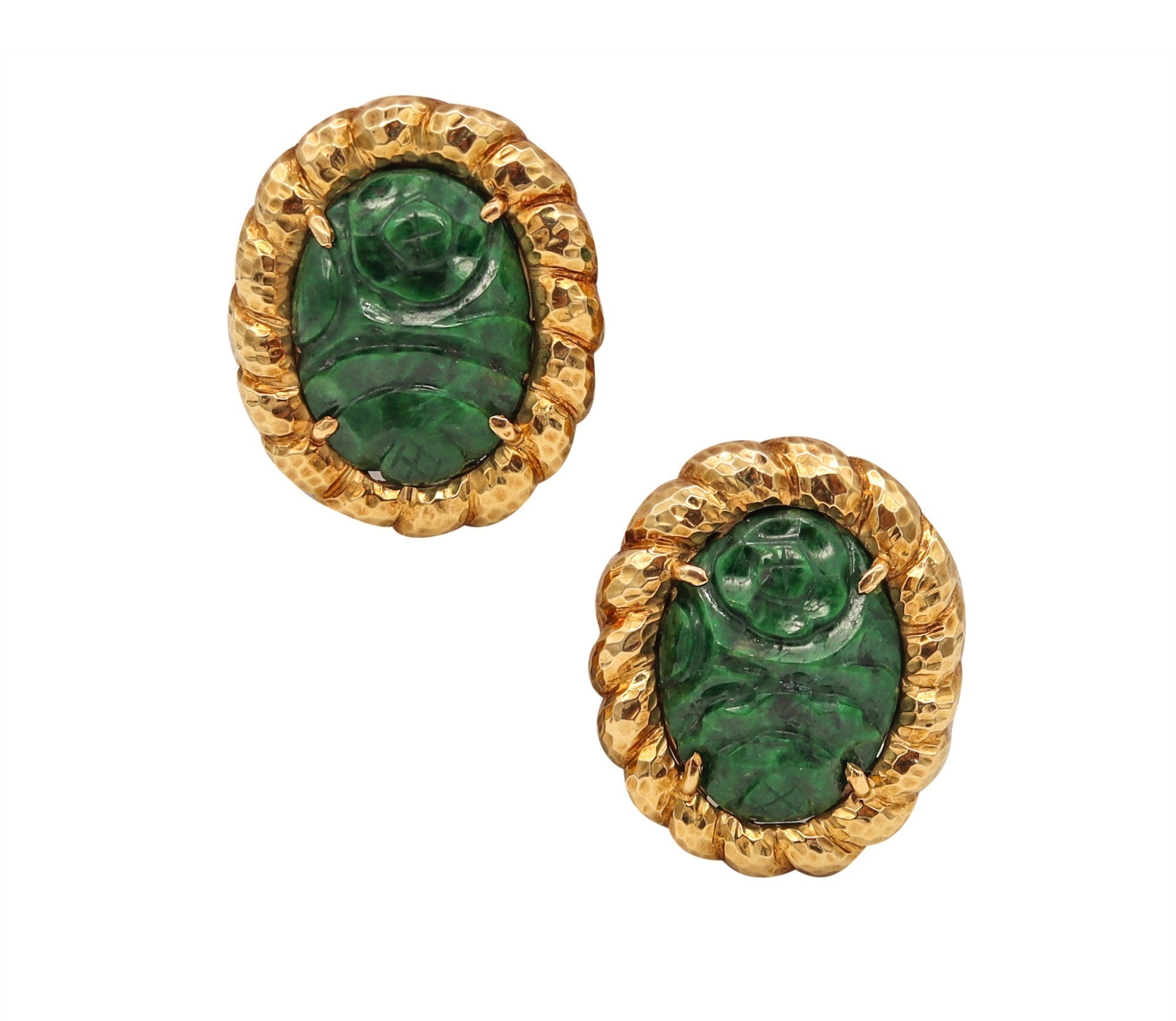 18K GOLD AND CARVED MAW SIT SIT JADE MODERNIST EARRINGS, CIRCA 1970